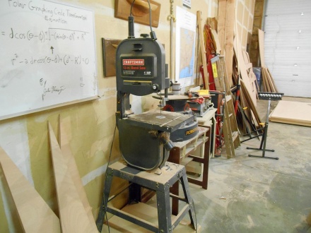 Lest we forget -- my faithful old Sears bandsaw that I use for all the fiddly stuff that no other saw will handle